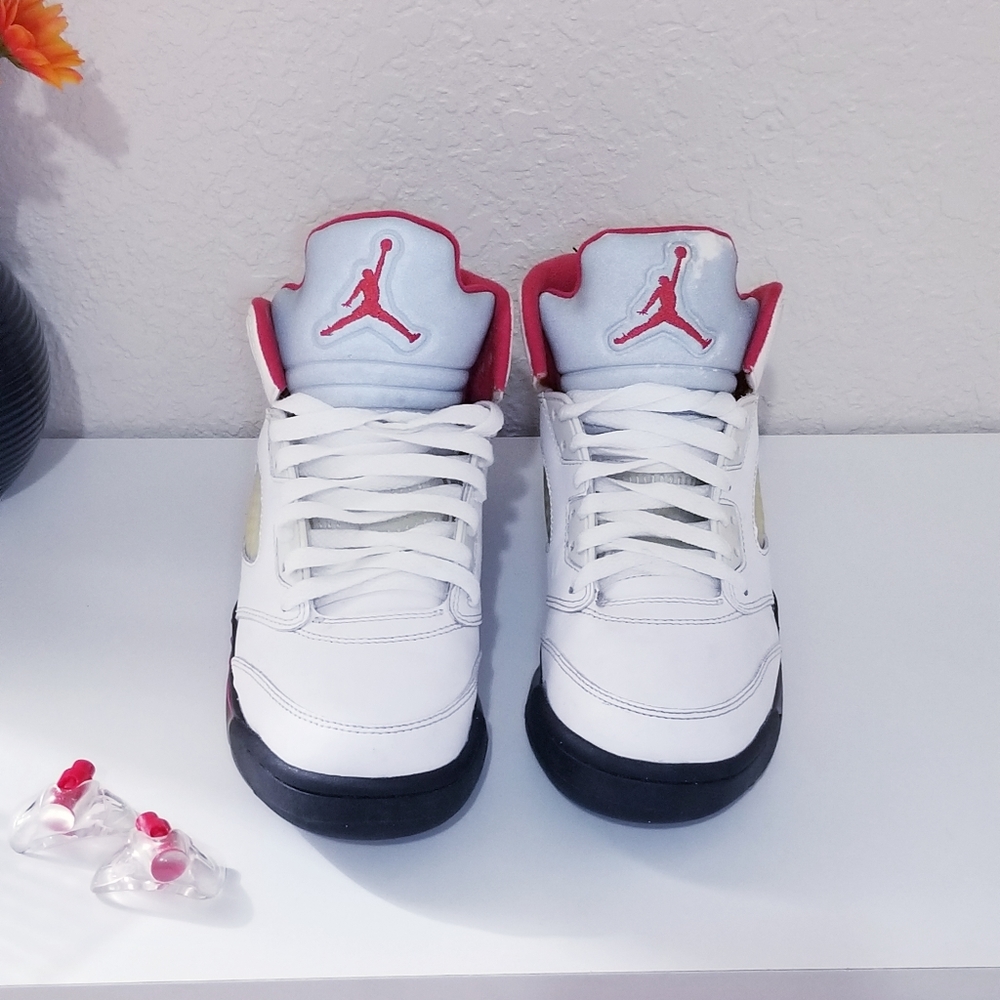 JORDAN | RETRO 5